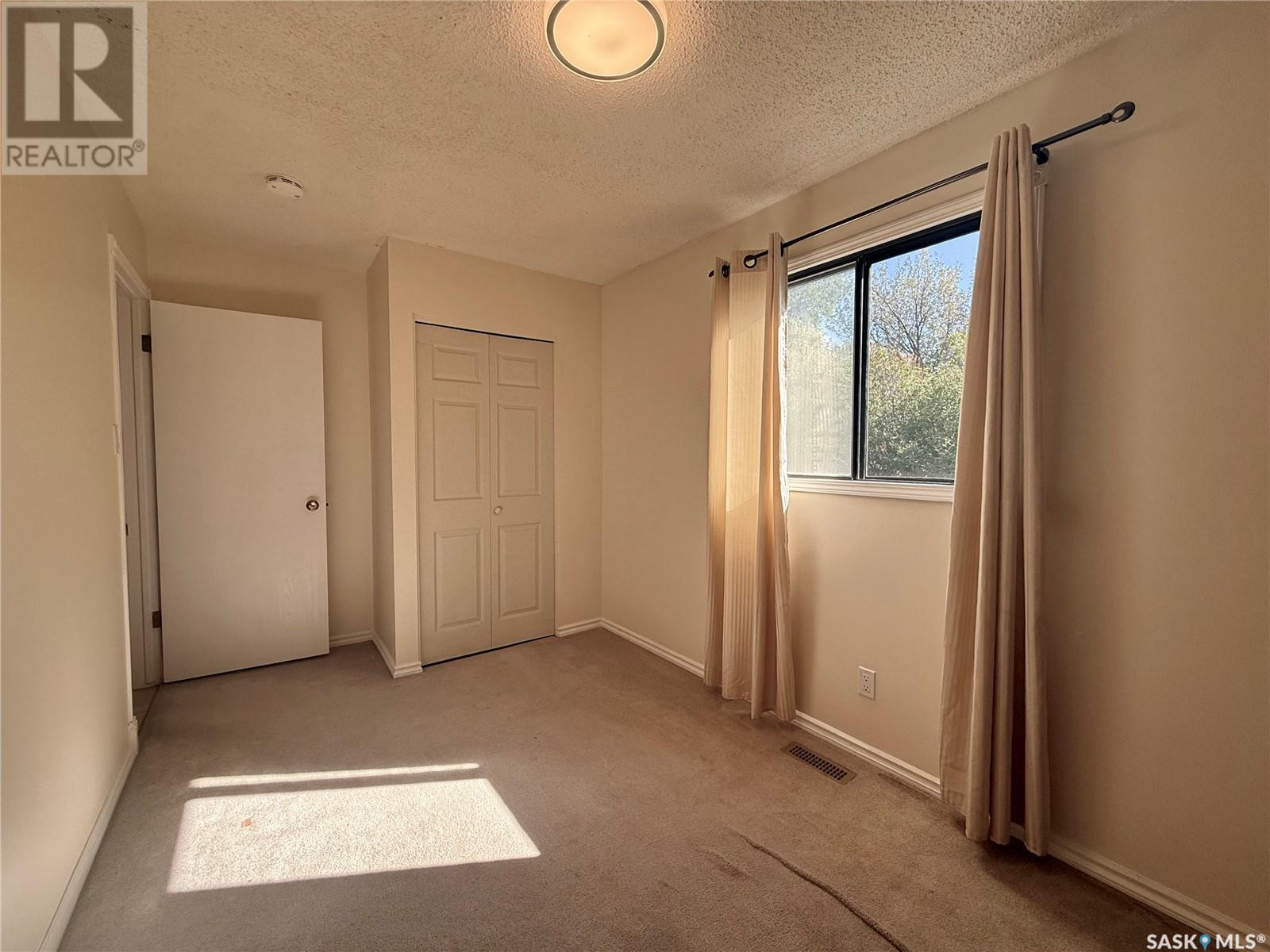 Bay 2523 Griffin Bay E, Regina, Saskatchewan  S4N 5Y7 - Photo 14 - SK007393