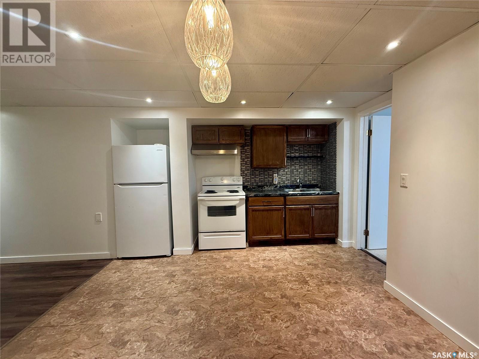Bay 2523 Griffin Bay E, Regina, Saskatchewan  S4N 5Y7 - Photo 16 - SK007393