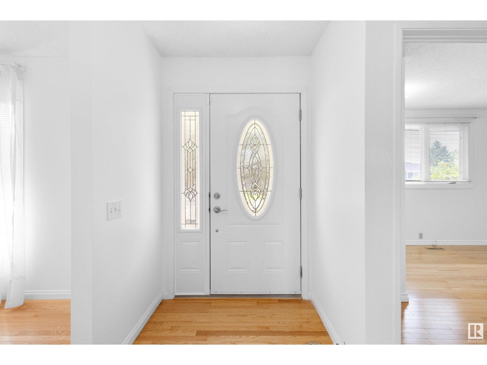 Property at 4120 135 AV NW image 2