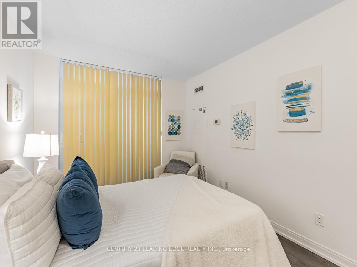 811 - 255 Village Green Square, Toronto, Ontario  M1S 0L7 - Photo 17 - E12179830