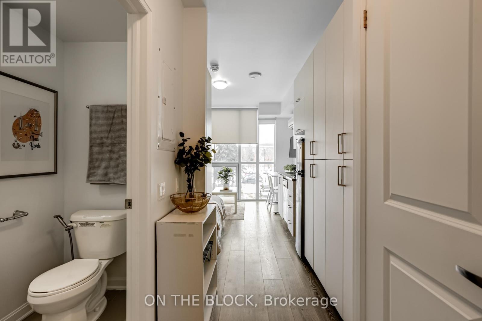 Property at 223 - 1900 SIMCOE STREET N image 4