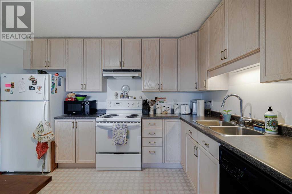 1315, 1000 Sienna Park Green Sw, Calgary, Alberta  T3H 3N7 - Photo 18 - A2219438