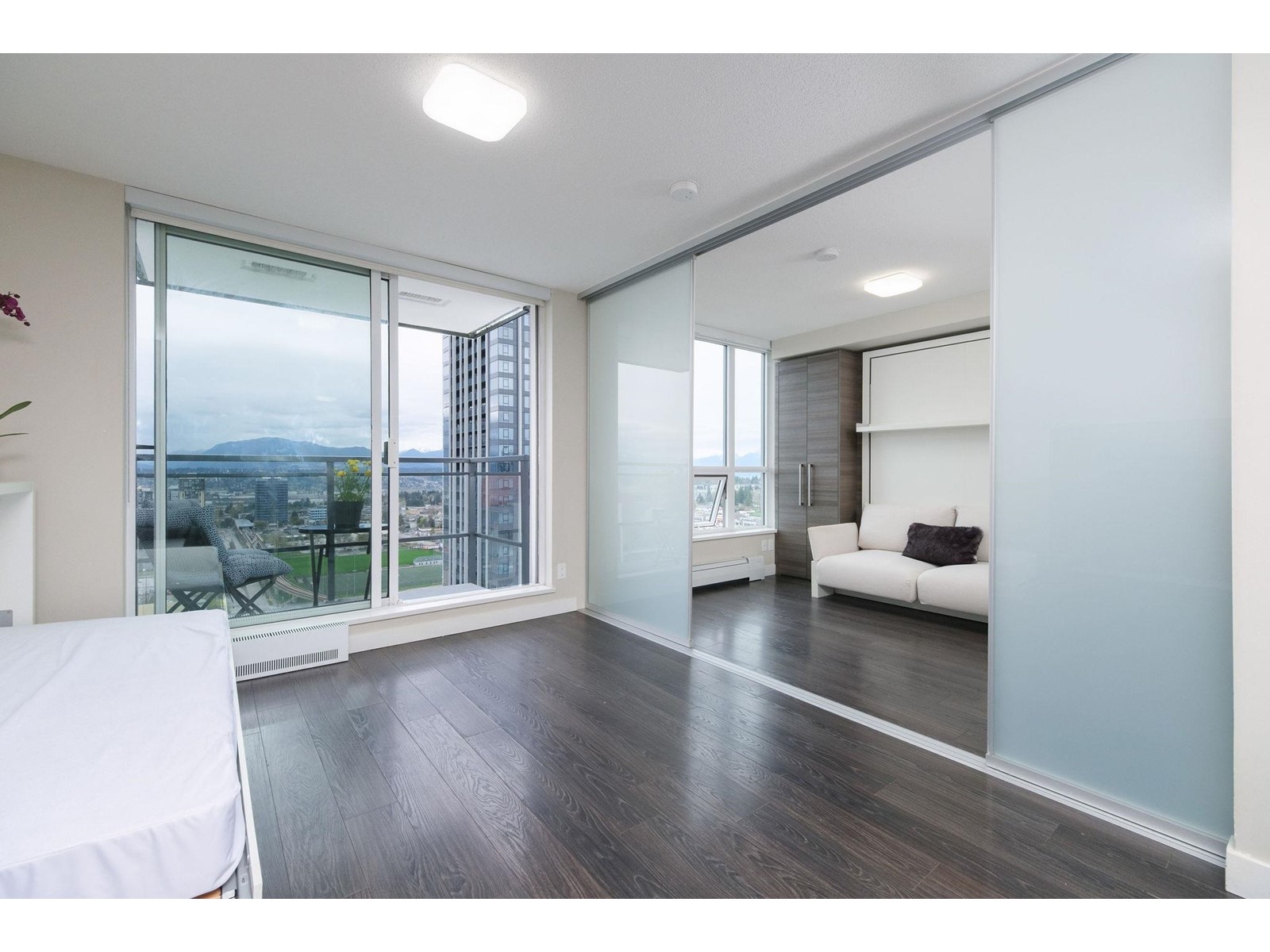 3007 13398 104th Avenue, Surrey, British Columbia  V3T 1V6 - Photo 8 - R2989853
