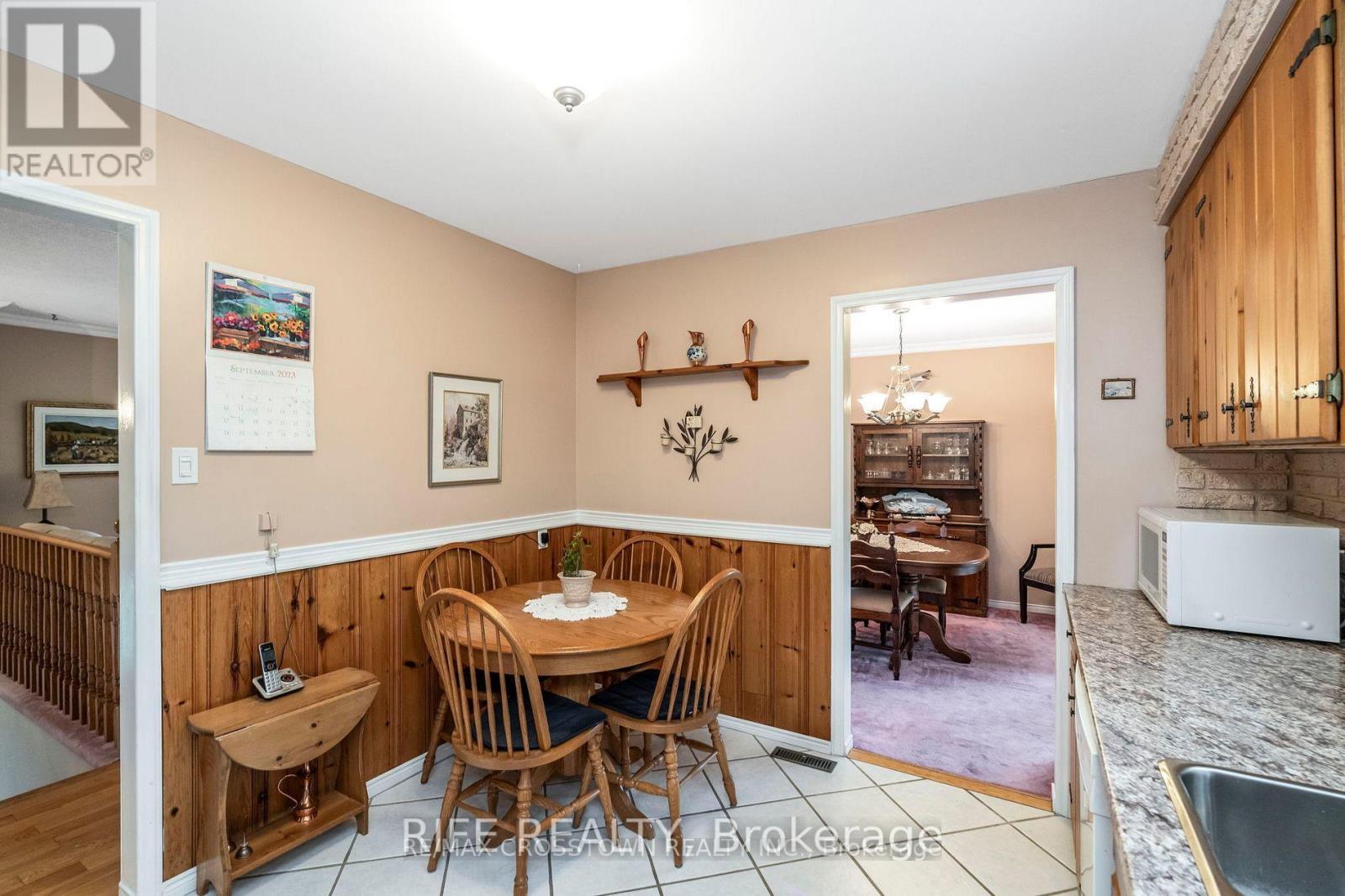 27 Janice Drive, Barrie, Ontario  L4N 5N5 - Photo 10 - S12179824