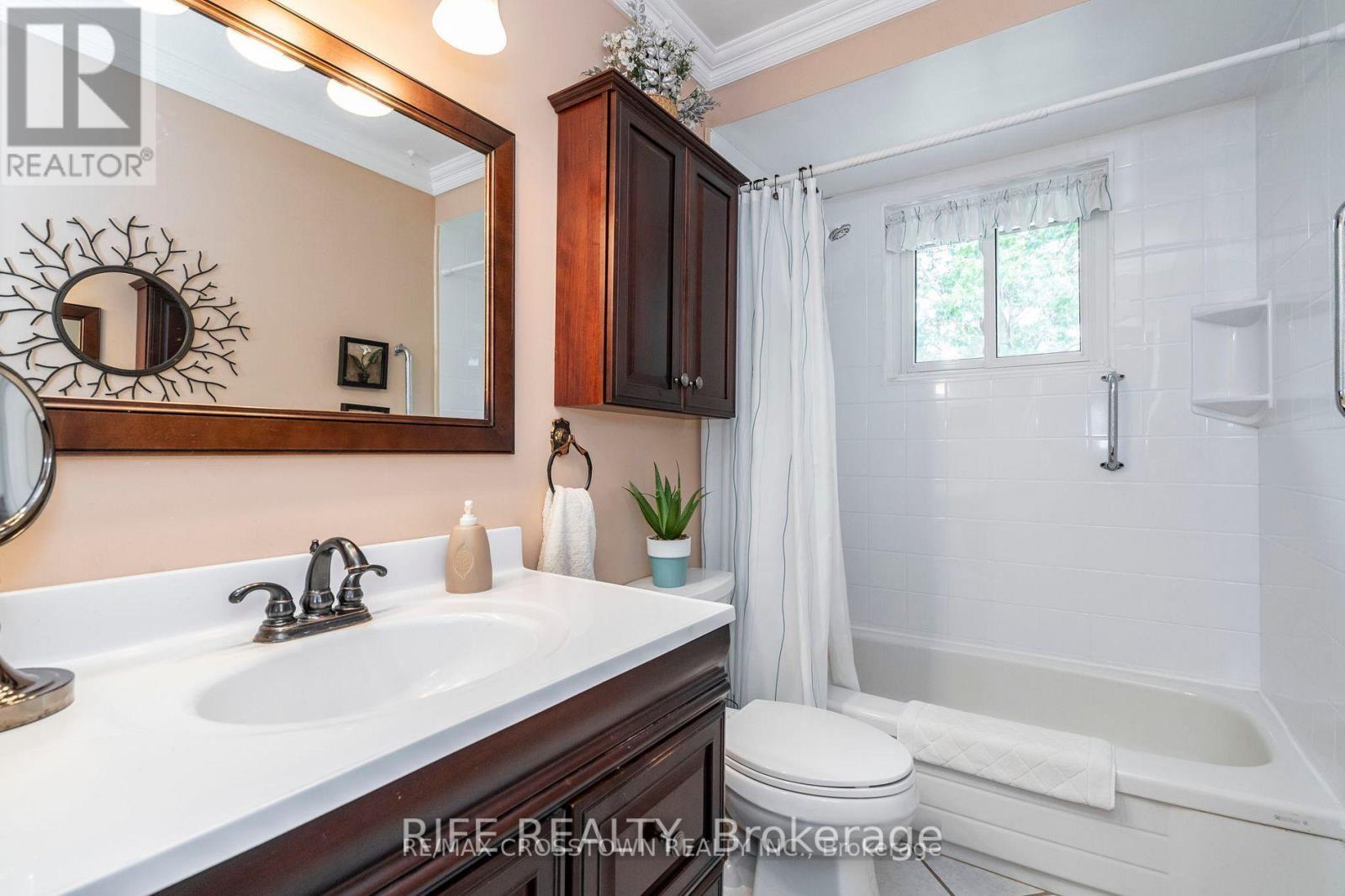 27 Janice Drive, Barrie, Ontario  L4N 5N5 - Photo 13 - S12179824