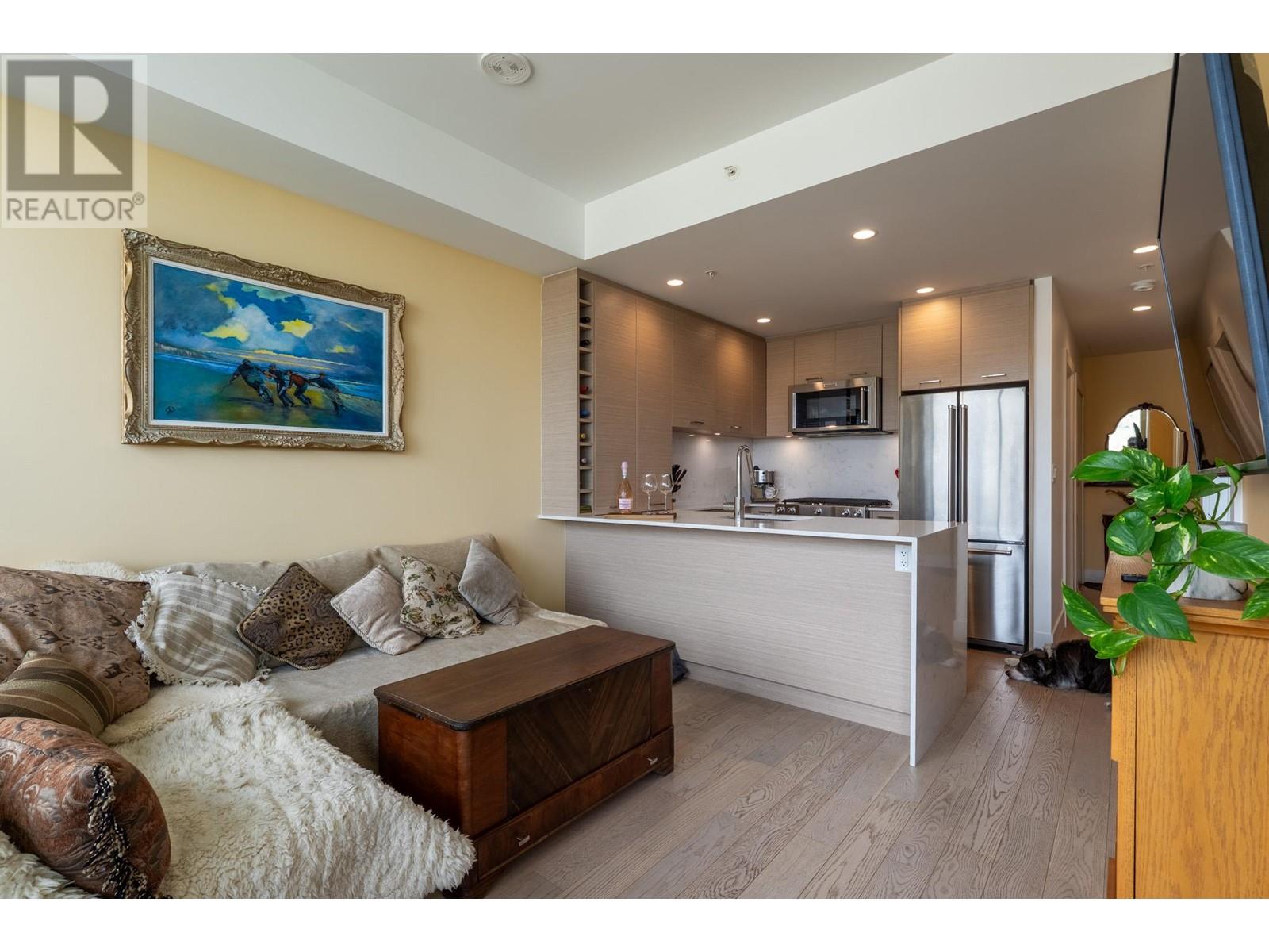 1181 Sunset Drive Unit# 910, Kelowna, BC V1Y0J4
