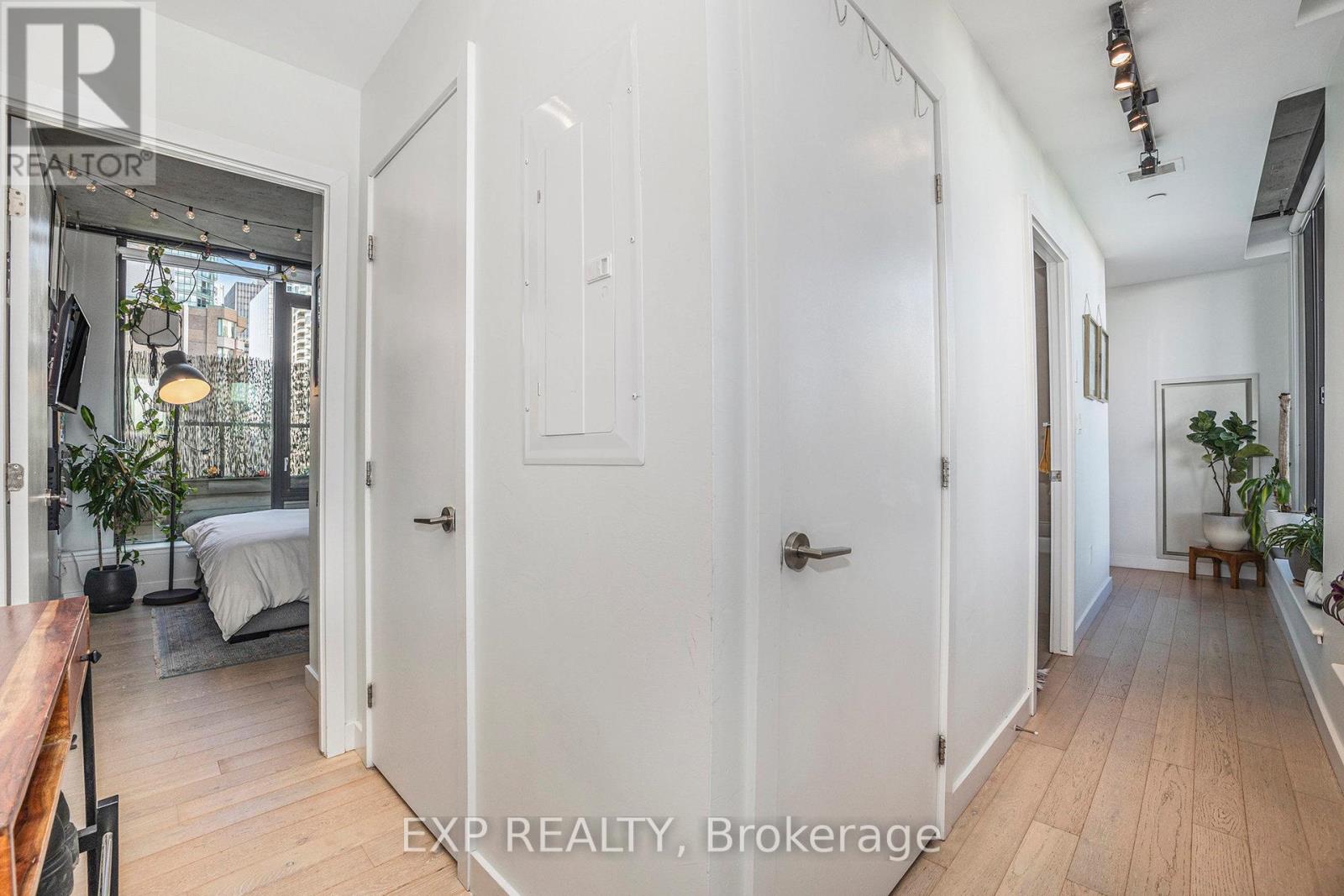 516 - 224 Lyon Street N, Ottawa, Ontario  K1R 5V9 - Photo 5 - X12179975