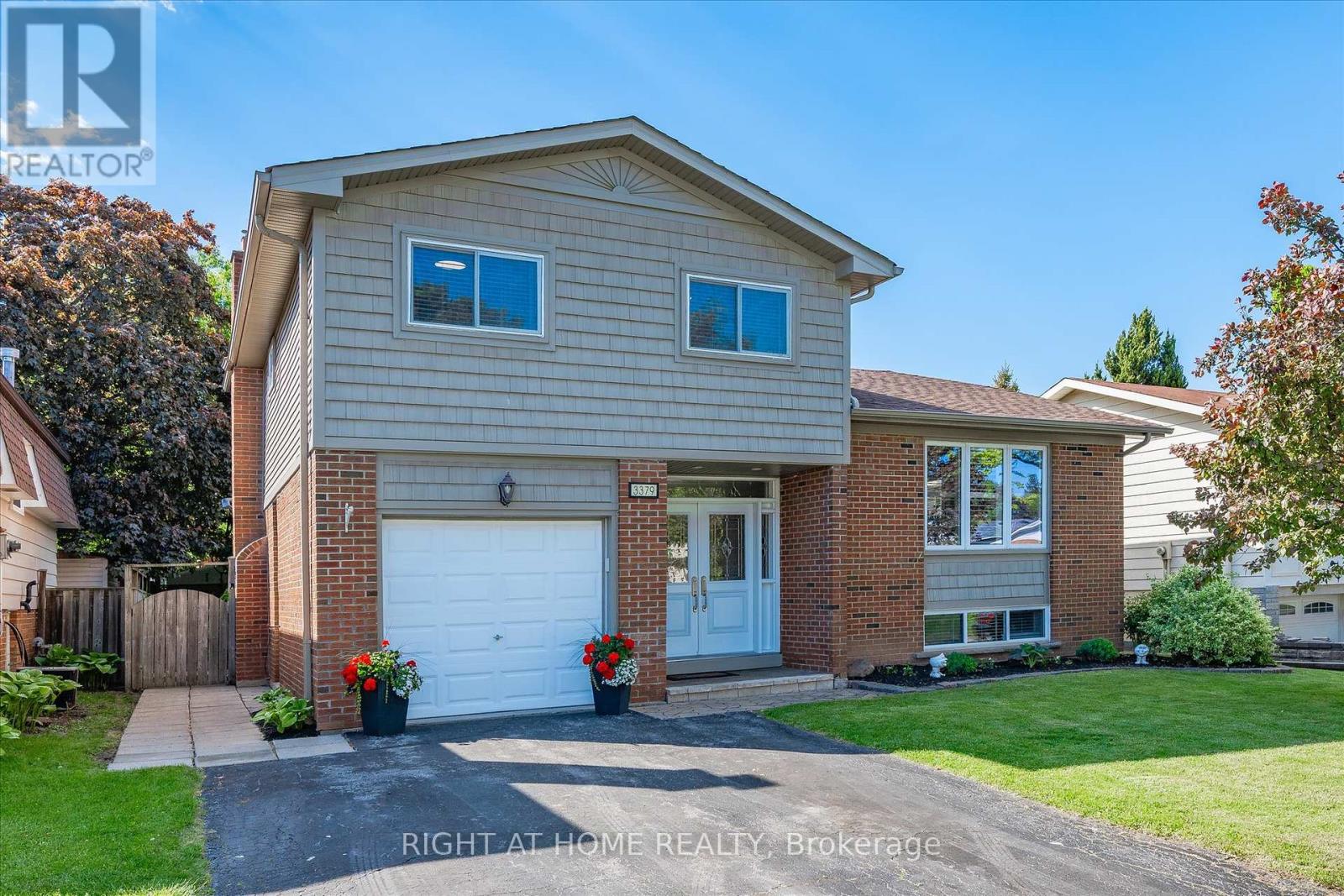 3379 LANSDOWN DRIVE, burlington (palmer), Ontario