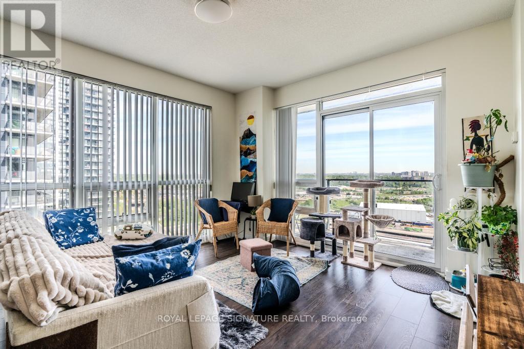 2708 - 2212 Lake Shore Boulevard, Toronto, Ontario  M8V 1A4 - Photo 4 - W12179860