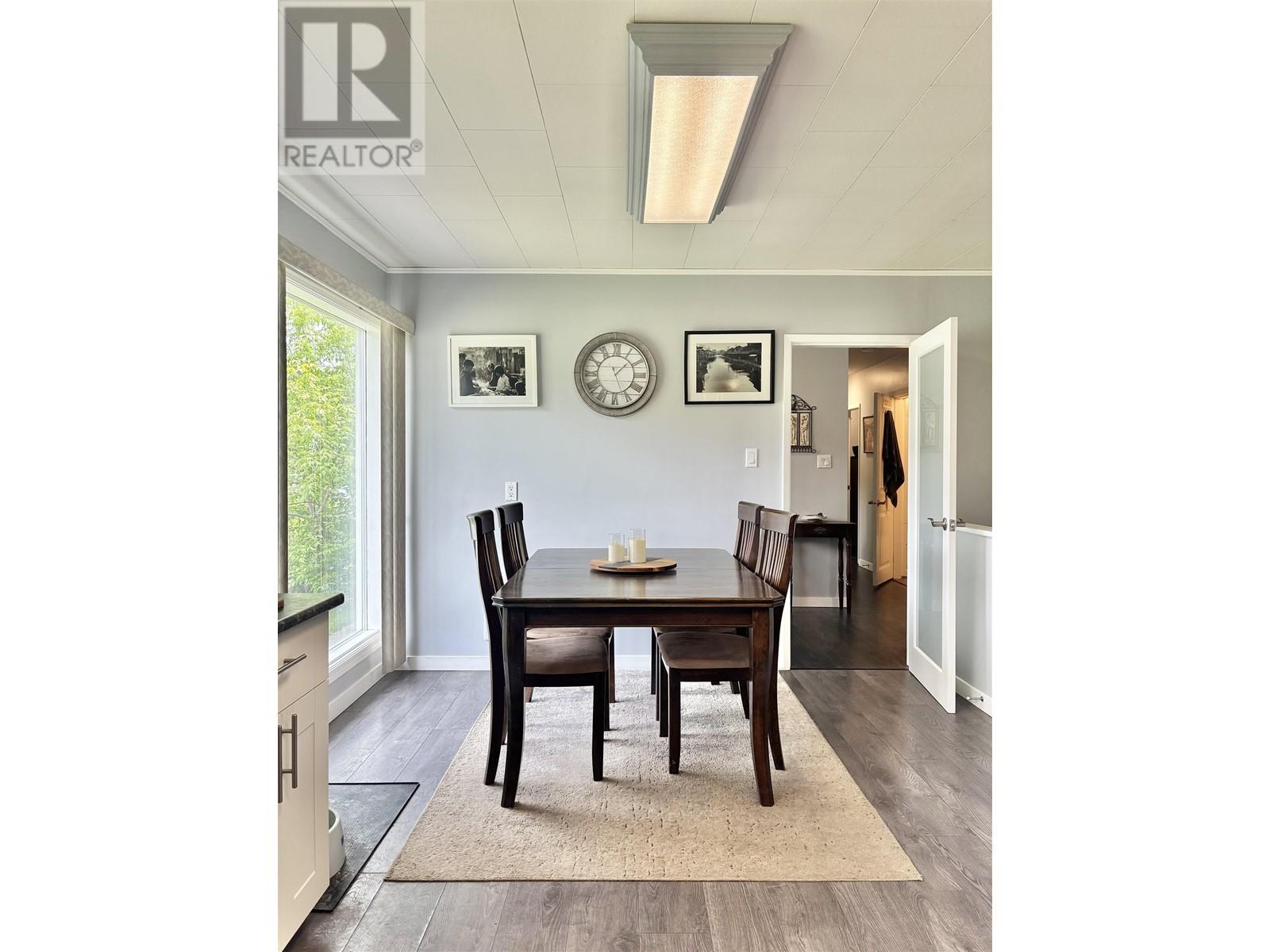 Property at 711 WESTERN AVENUE image 3