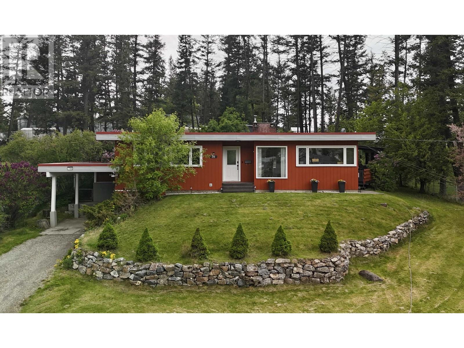 Property at 711 WESTERN AVENUE image 1