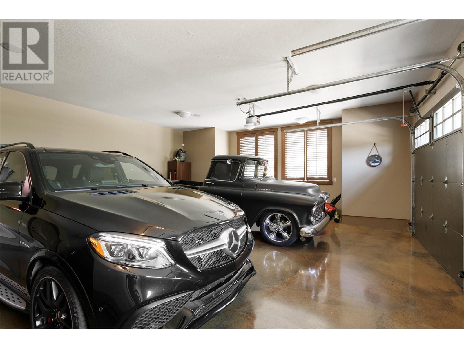1528 Vineyard Drive, West Kelowna, BC V4T2Y7