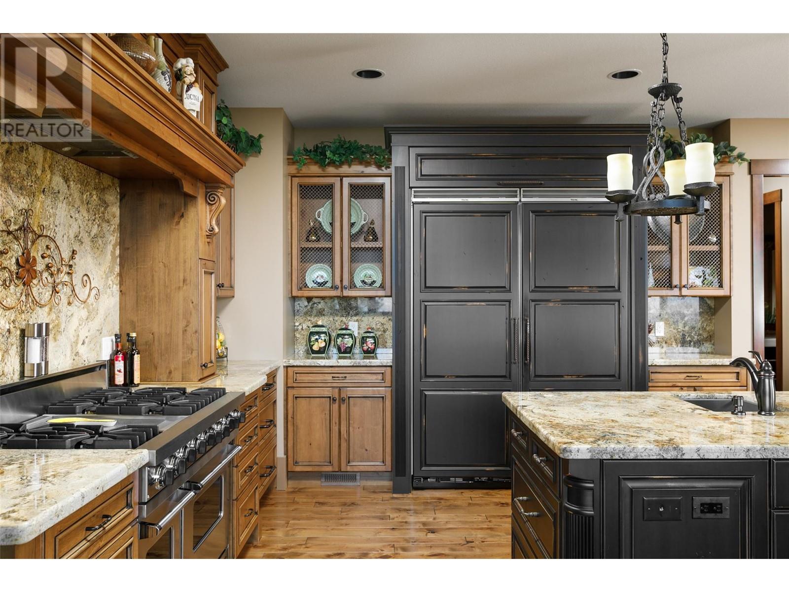 1528 Vineyard Drive, West Kelowna, BC V4T2Y7