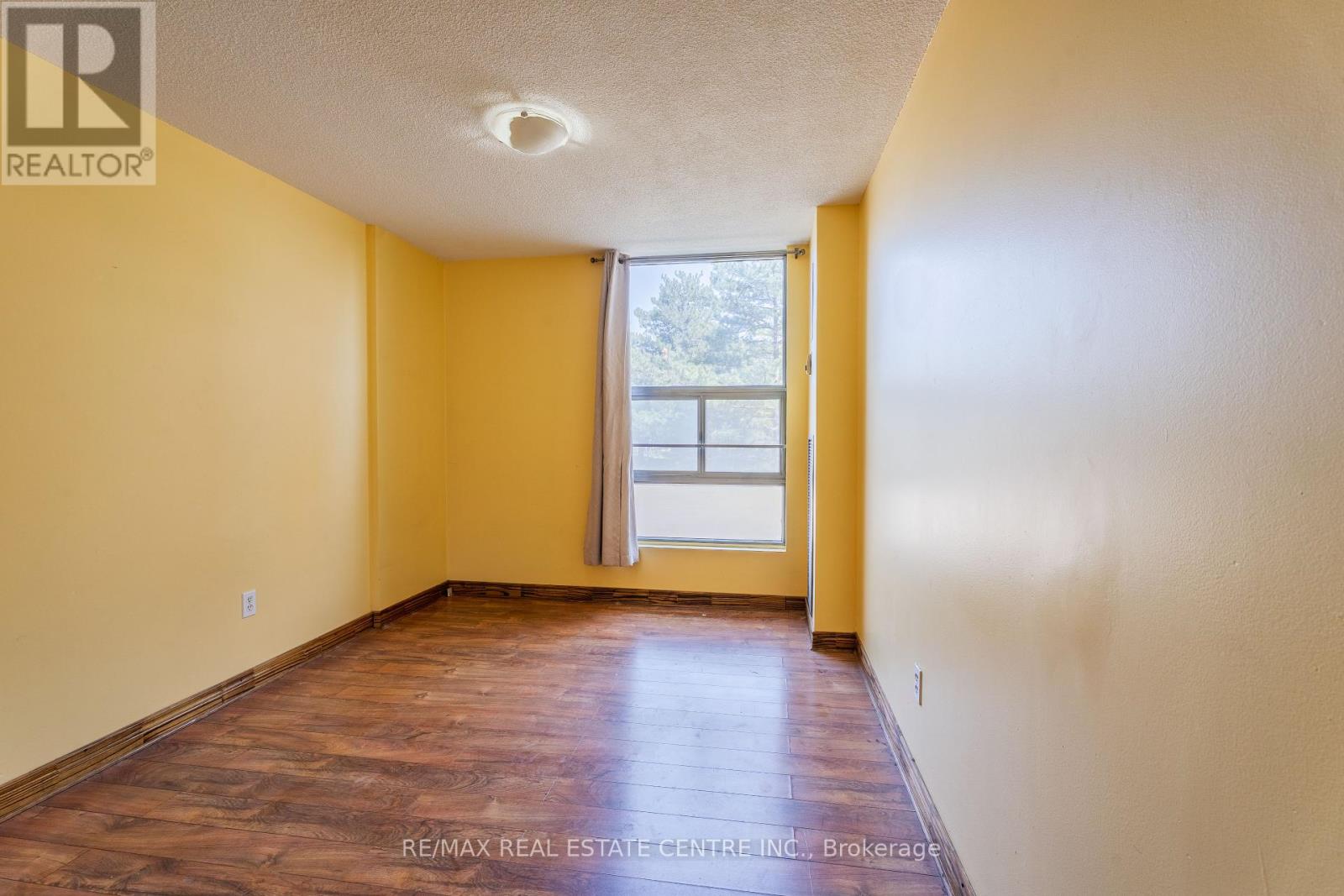 209 - 15 Kensington Road, Brampton, Ontario  L6T 3W2 - Photo 30 - W11970441