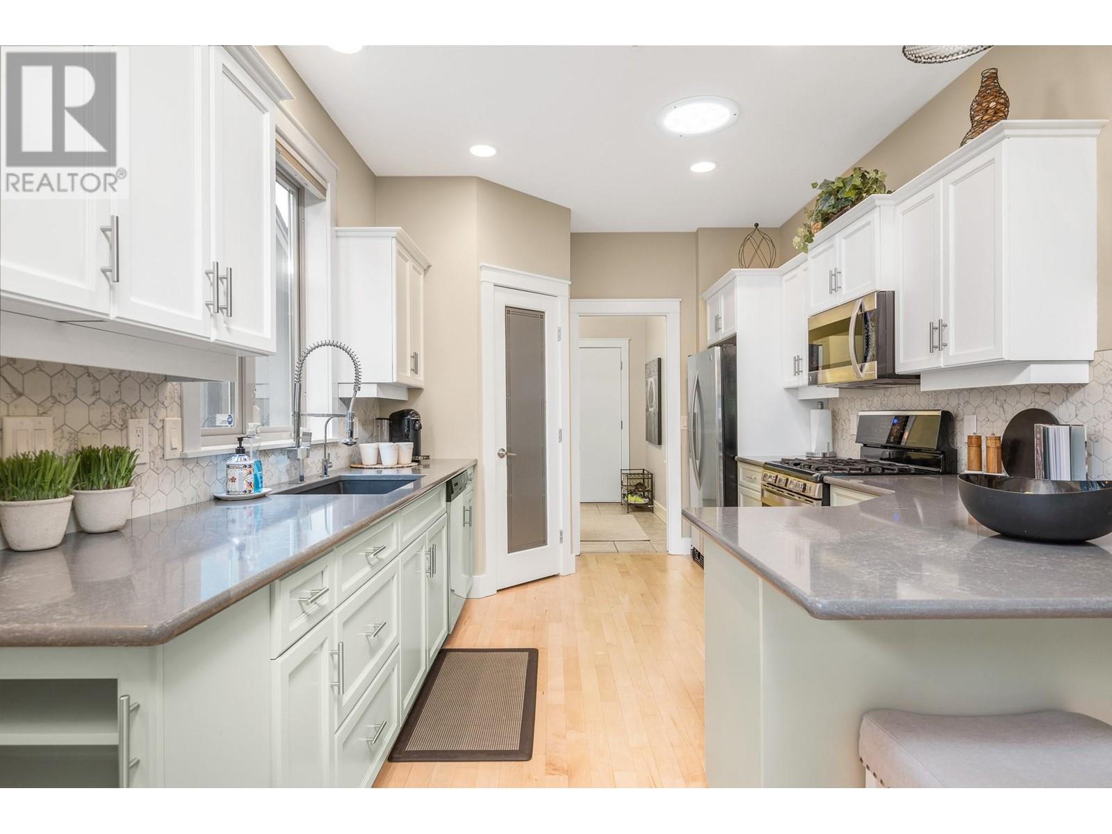 157 Mashie Crescent, Vernon, British Columbia  V1H 1V8 - Photo 12 - 10349772