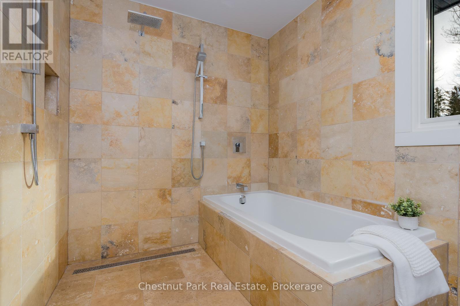 2890 Nottawasaga Conc 10 N, Clearview, Ontario  L9Y 3Y9 - Photo 21 - S12179935