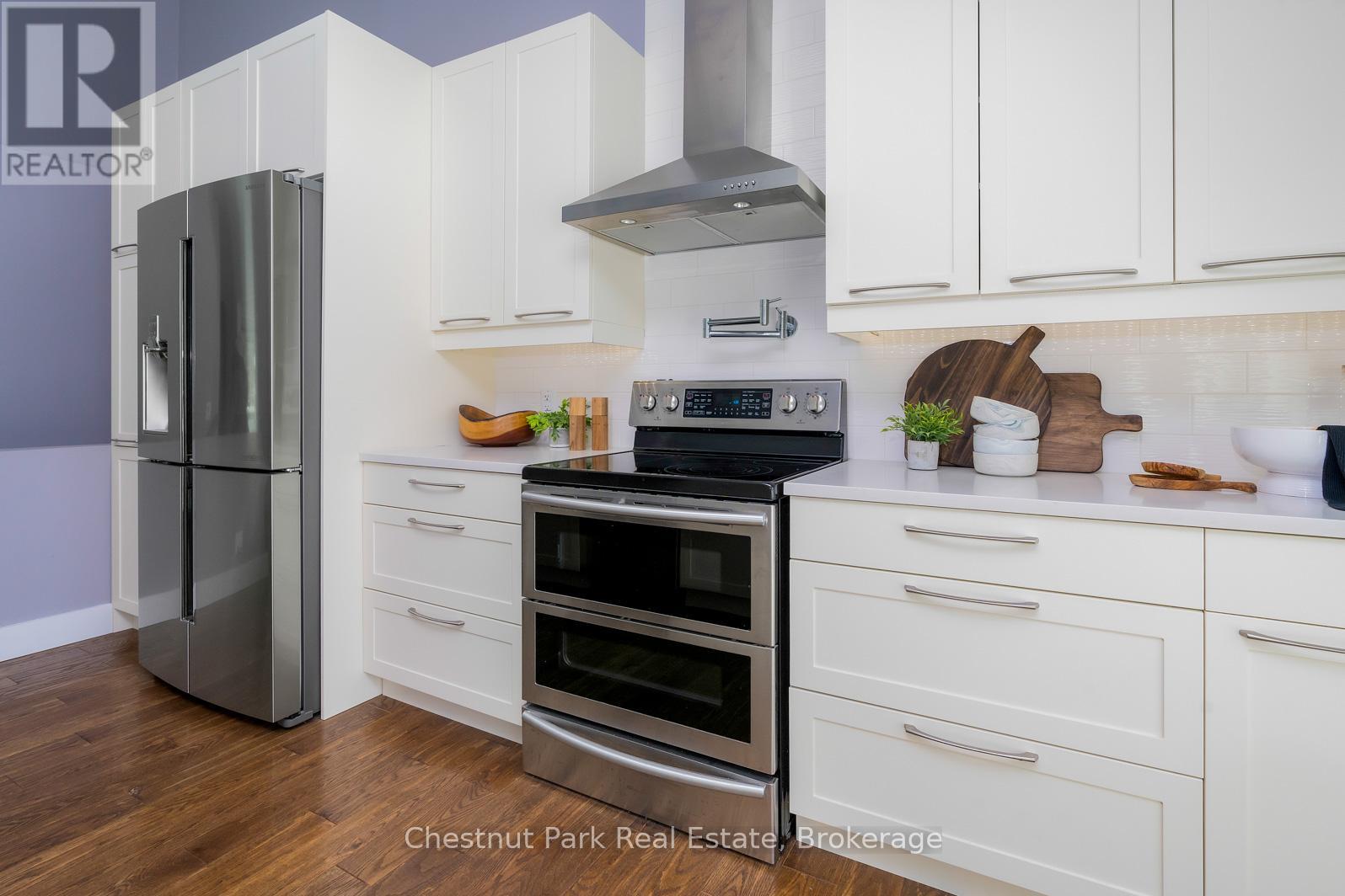 2890 Nottawasaga Conc 10 N, Clearview, Ontario  L9Y 3Y9 - Photo 8 - S12179935