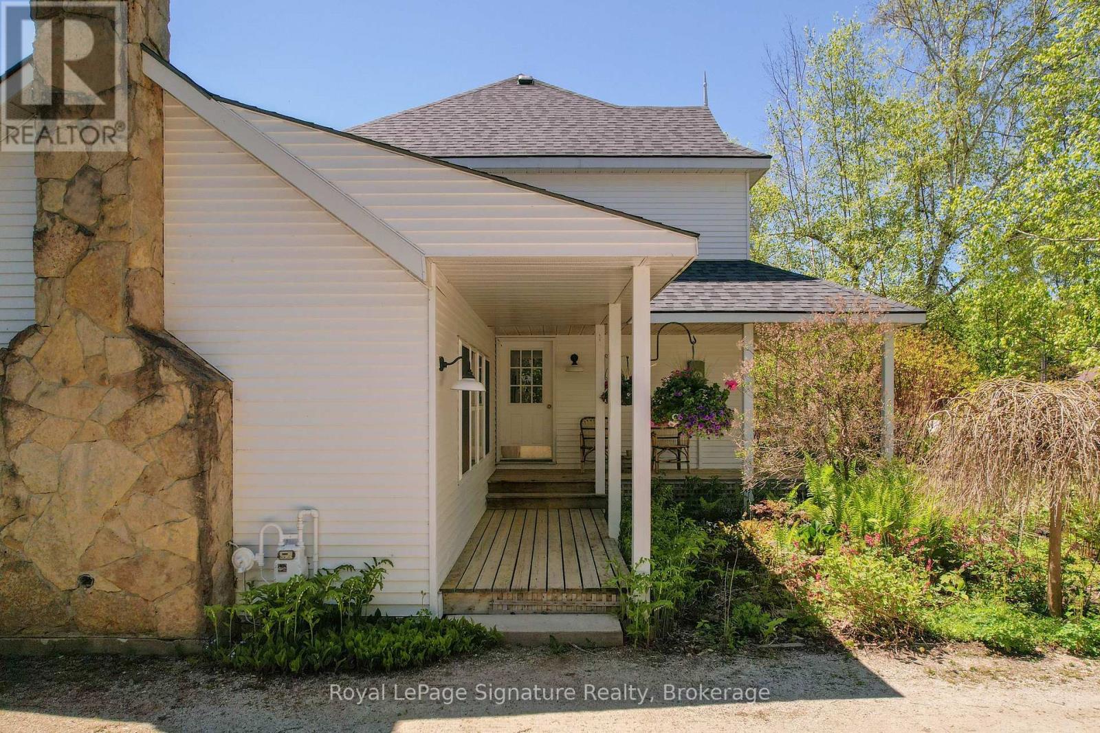 181 Marshall Street E, Meaford, Ontario  N4L 1B6 - Photo 4 - X12179914