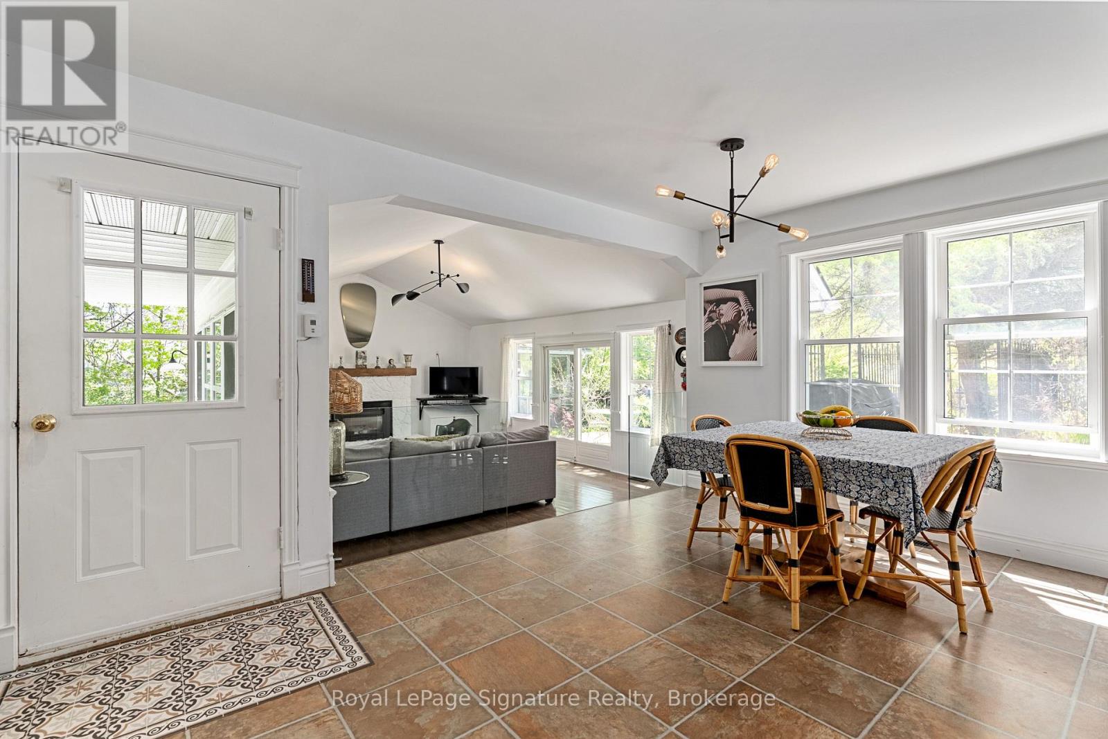 181 Marshall Street E, Meaford, Ontario  N4L 1B6 - Photo 8 - X12179914