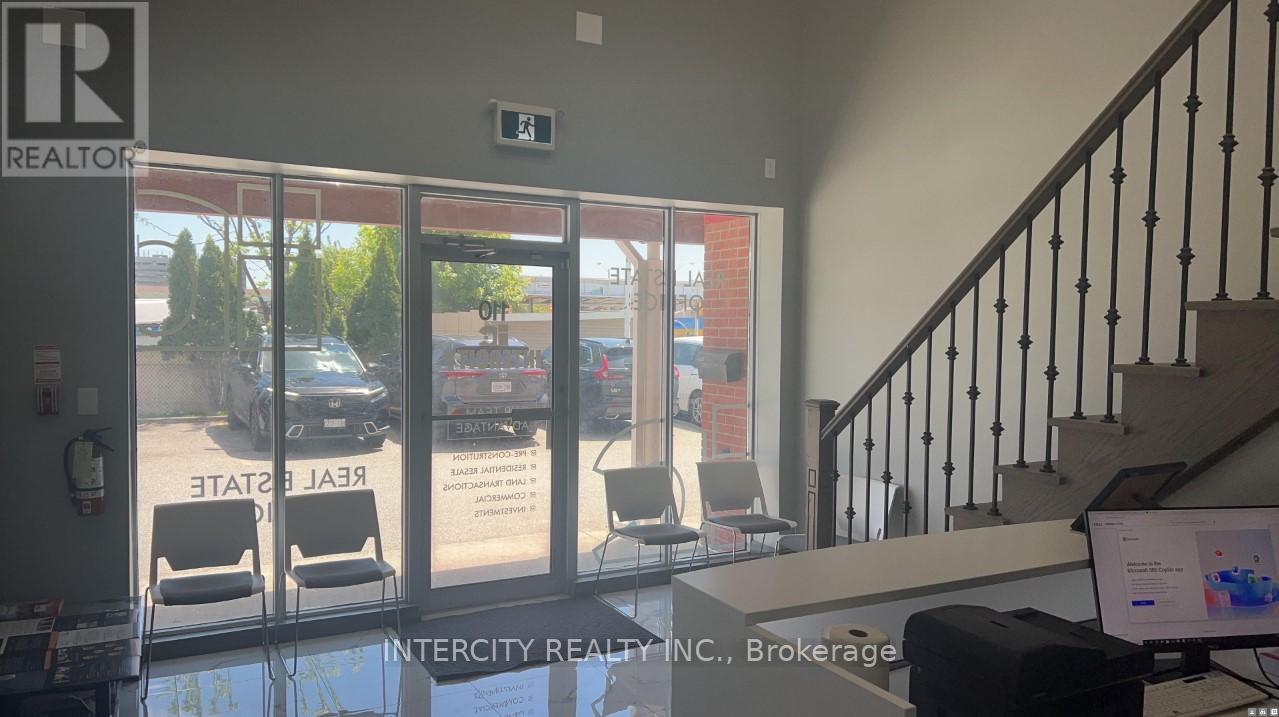 110 - 127 Westmore Drive, Toronto (West Humber-Clairville), Ontario  M9V 3Y6 - Photo 5 - W12099756