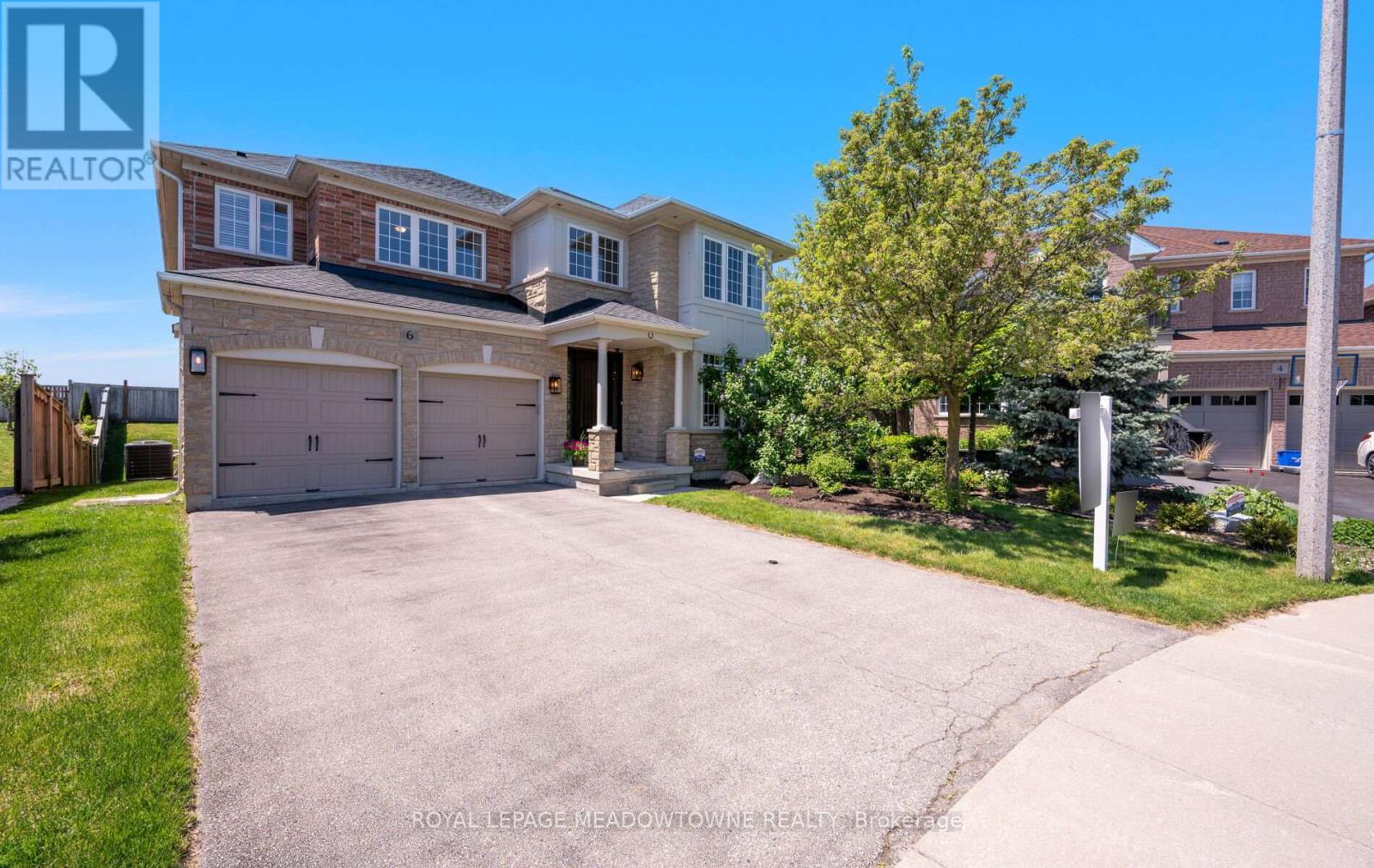 6 Xavier Court, Brampton, Ontario  L6Y 5S1 - Photo 5 - W12161945