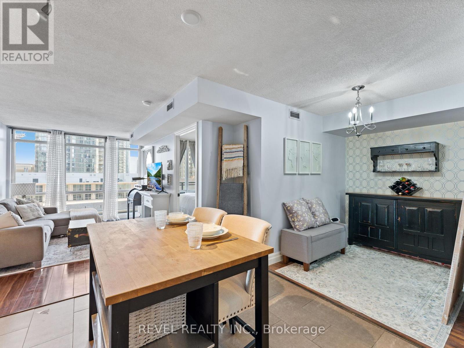 1208 - 15 Fort York Boulevard, Toronto, Ontario  M5V 3Y4 - Photo 10 - C12041453