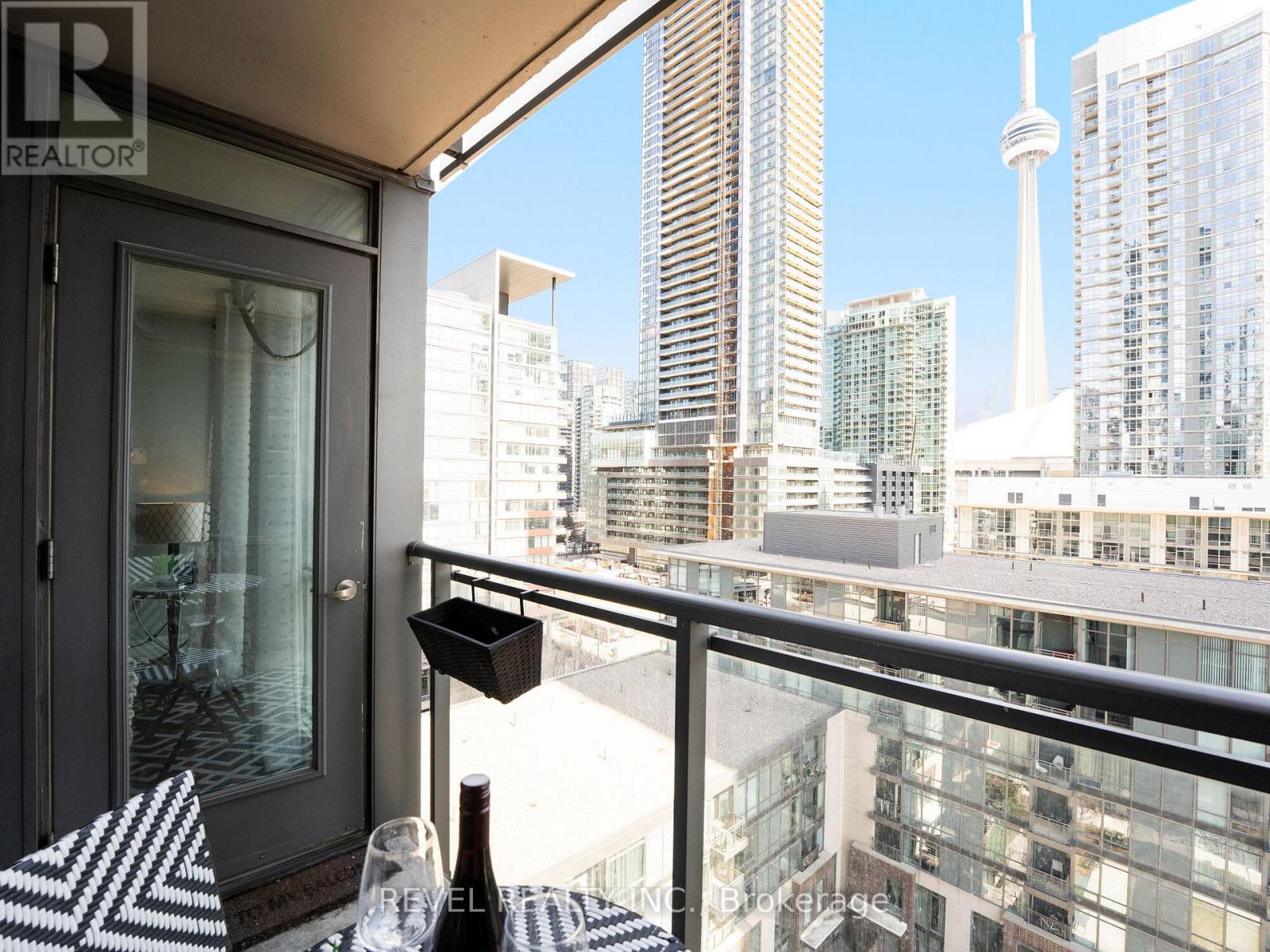 1208 - 15 Fort York Boulevard, Toronto, Ontario  M5V 3Y4 - Photo 23 - C12041453