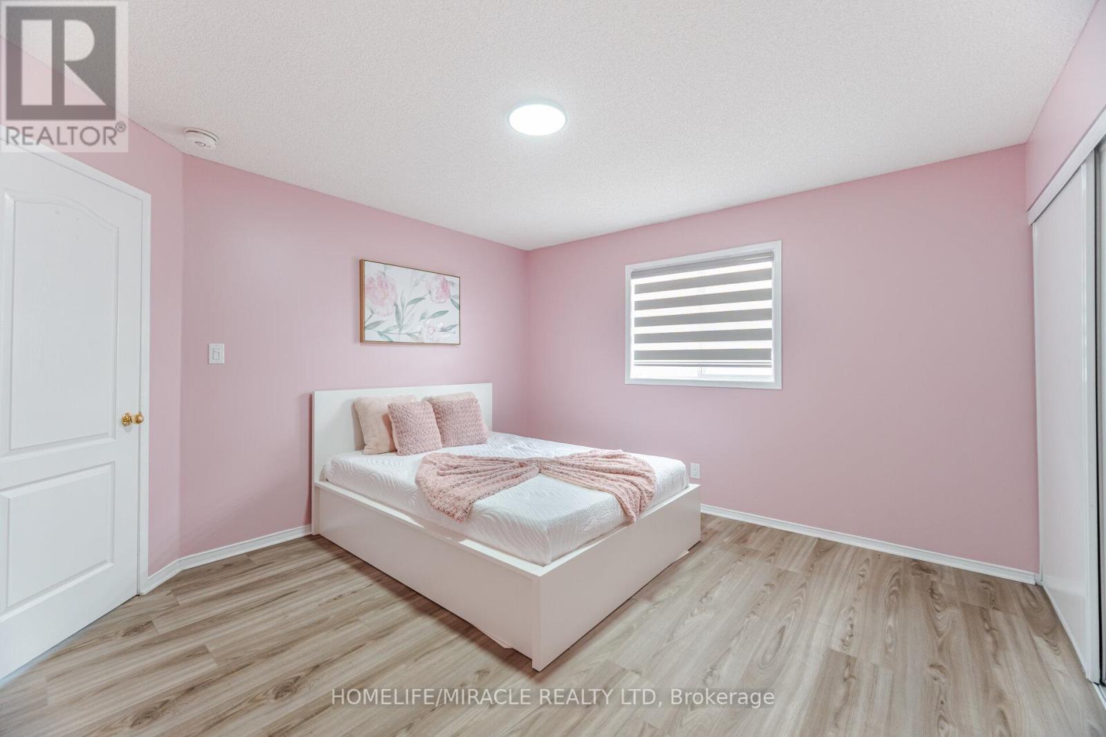 41 Beachpoint Boulevard, Brampton, Ontario  L7A 2T7 - Photo 26 - W12179355