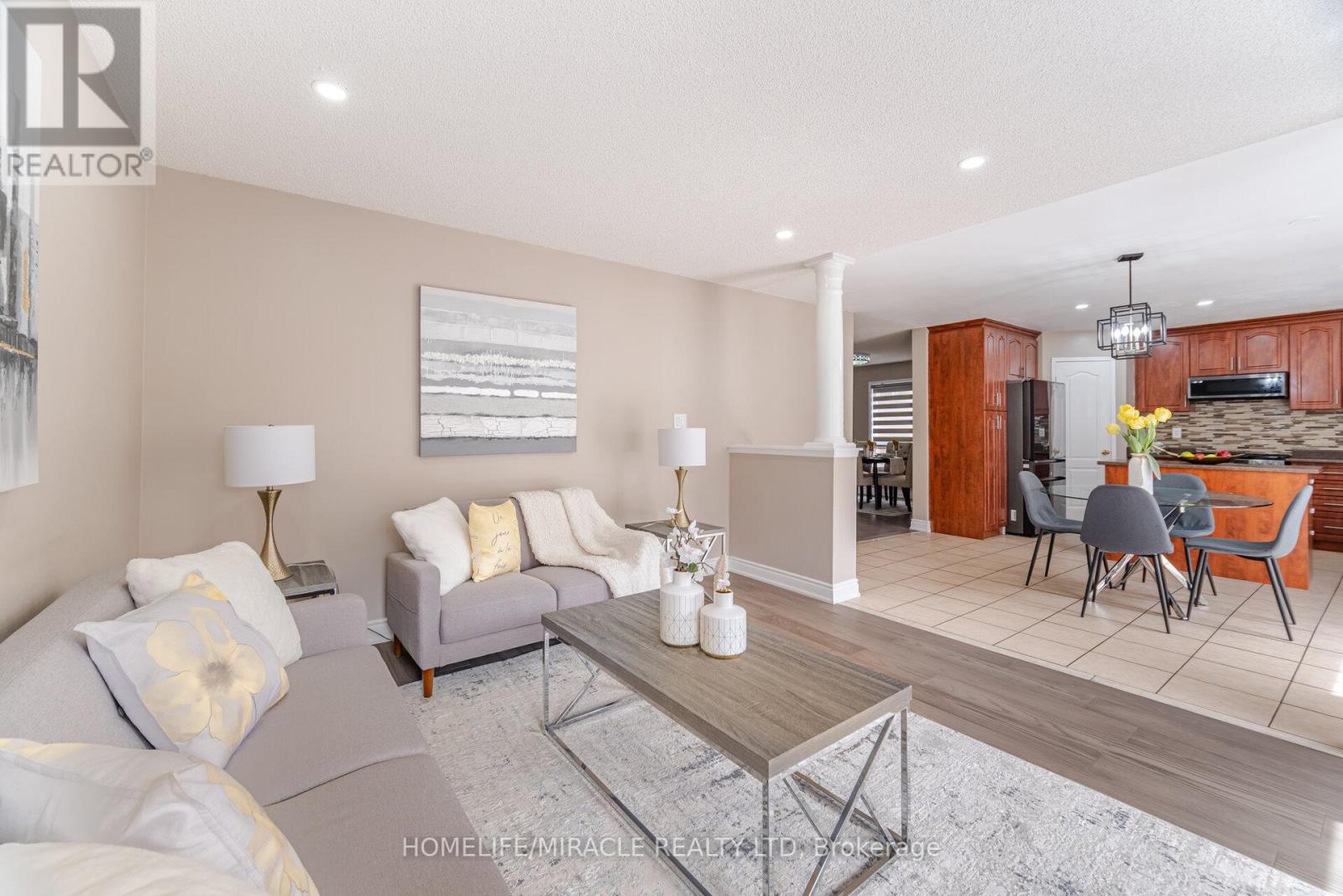 41 Beachpoint Boulevard, Brampton, Ontario  L7A 2T7 - Photo 16 - W12179355