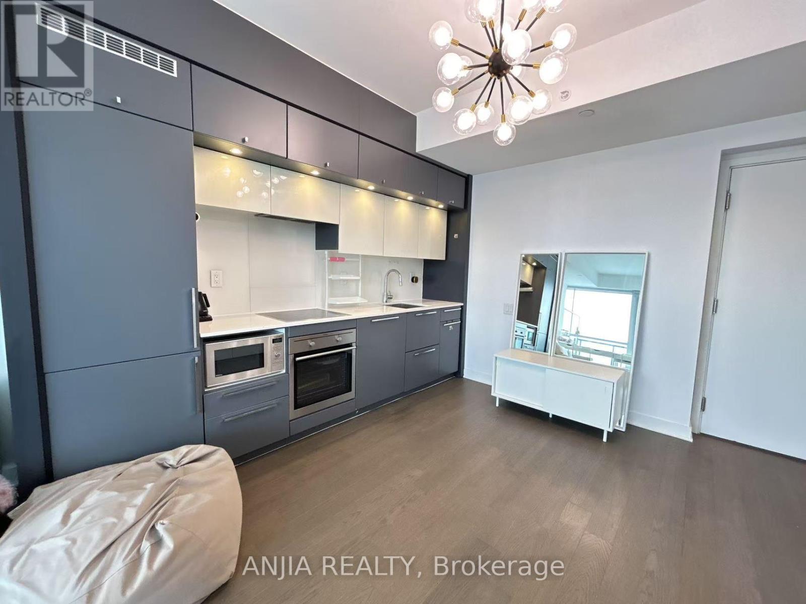 4105 - 15 Grenville Street, Toronto (Bay Street Corridor), Ontario  M4Y 0B9 - Photo 6 - C12179886
