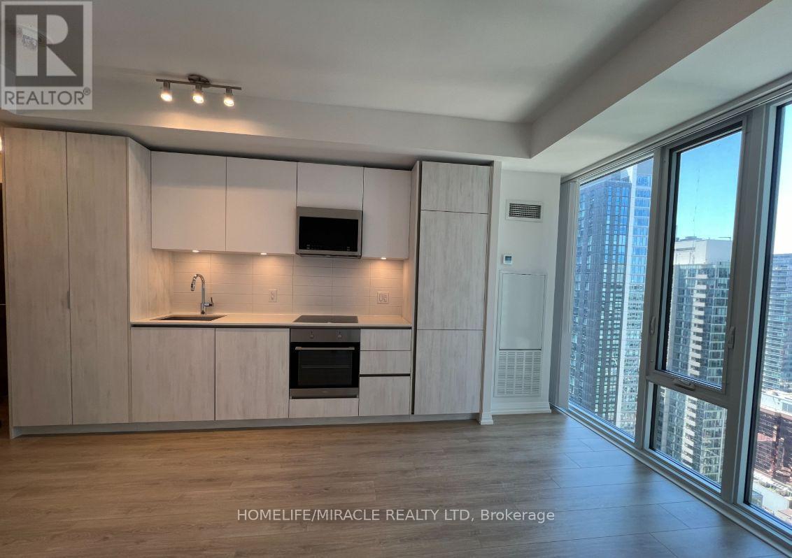 3715 - 8 Widmer Street, Toronto, Ontario  M5V 0W6 - Photo 4 - C12179900