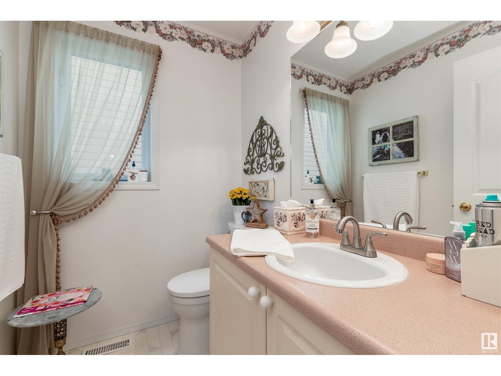 1403 Jefferys Cr Nw, Edmonton, Alberta  T6L 6T4 - Photo 13 - E4438958