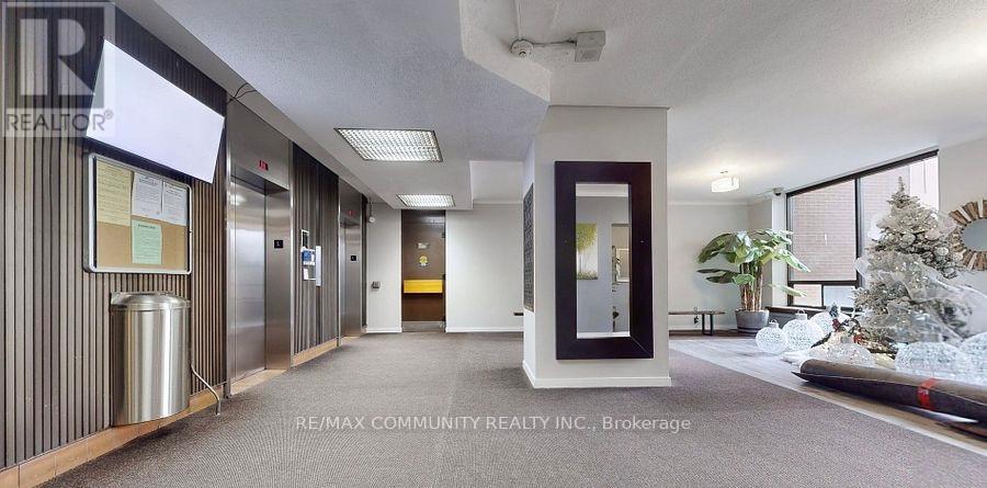 2614 - 5 Massey Square, Toronto, Ontario  M4C 5L6 - Photo 2 - E12179908