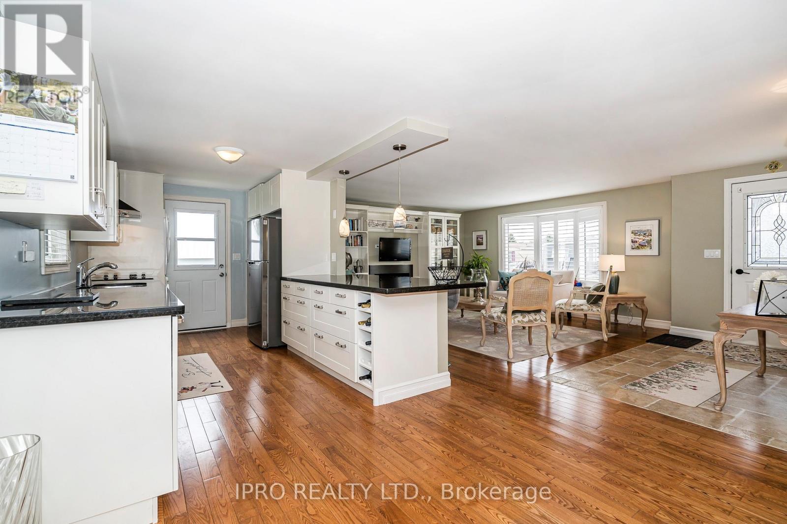 61 Bluffs Road, Clarington, Ontario  L1B 1A6 - Photo 12 - E12179969