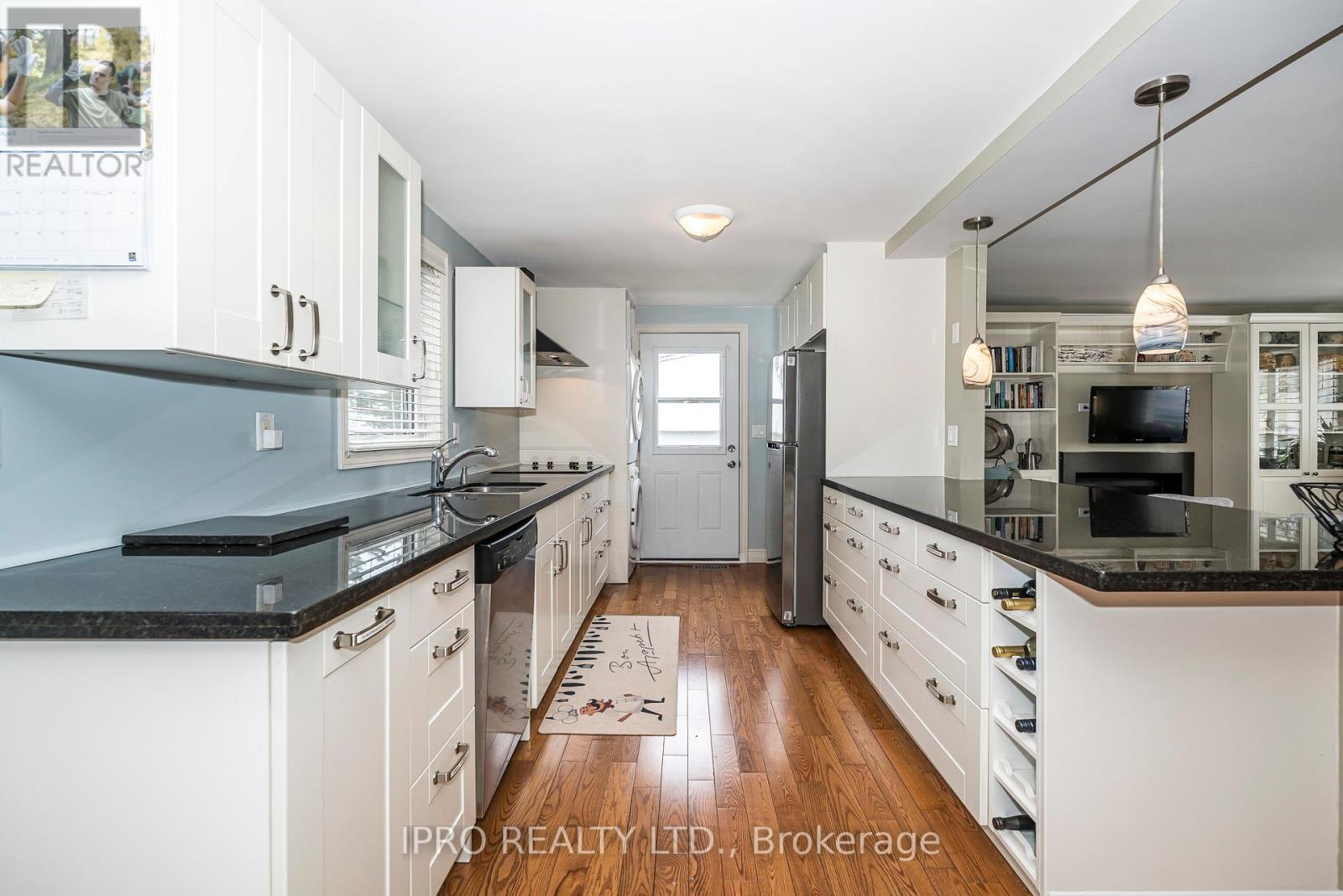 61 Bluffs Road, Clarington, Ontario  L1B 1A6 - Photo 13 - E12179969
