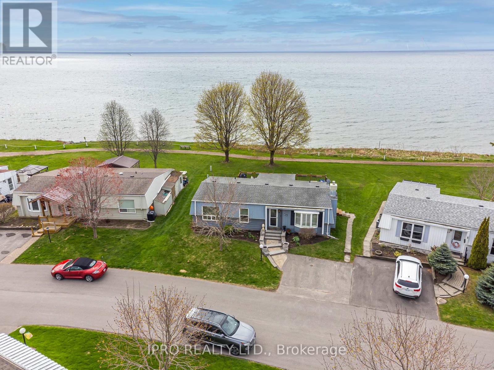 61 Bluffs Road, Clarington, Ontario  L1B 1A6 - Photo 4 - E12179969