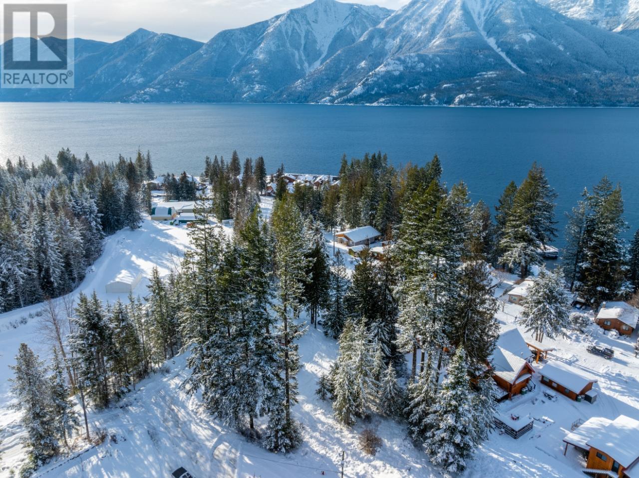 13523 MOUNTAIN SHORES Road, Creston, BC V0B1A4