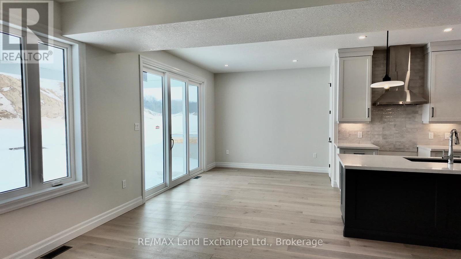 99 Inverness Street N, Kincardine, Ontario N2Z 1J4 - Photo 7 - X11949831