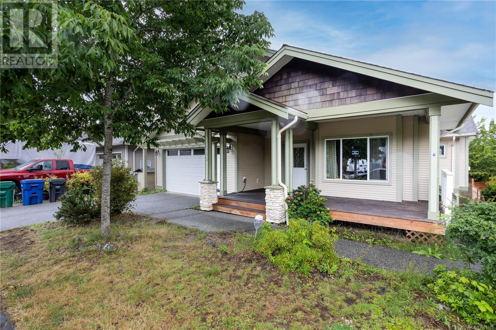 Property at 545 Poets Trail Dr image 1