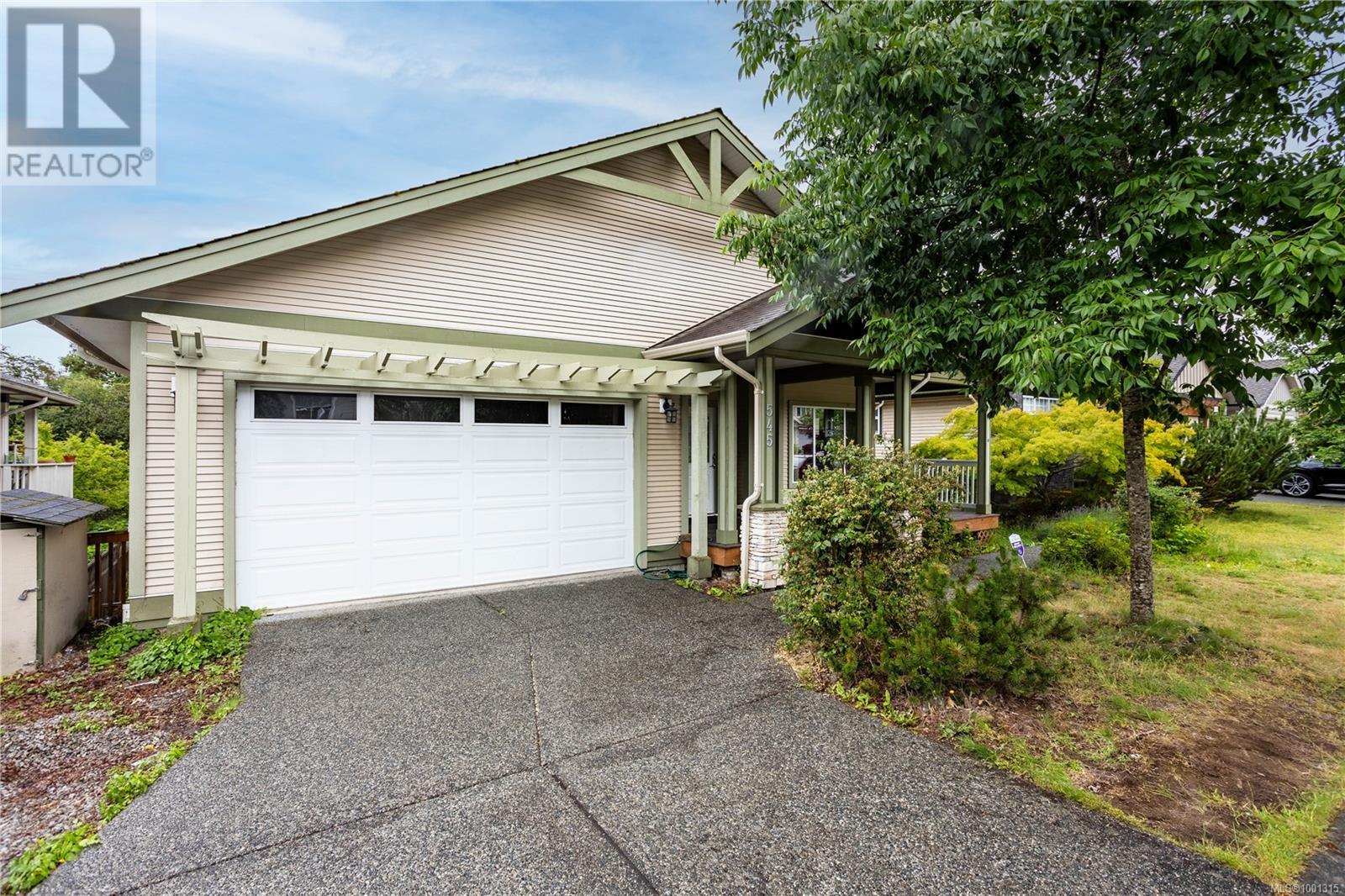 Property at 545 Poets Trail Dr image 3
