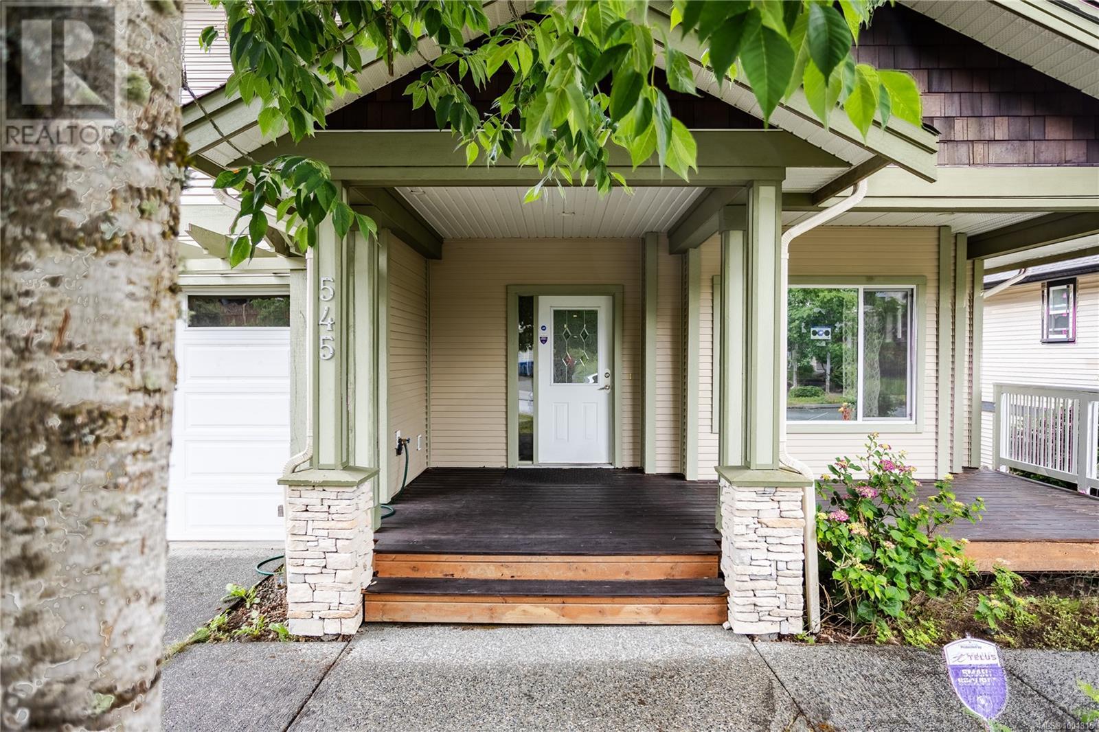 Property at 545 Poets Trail Dr image 2