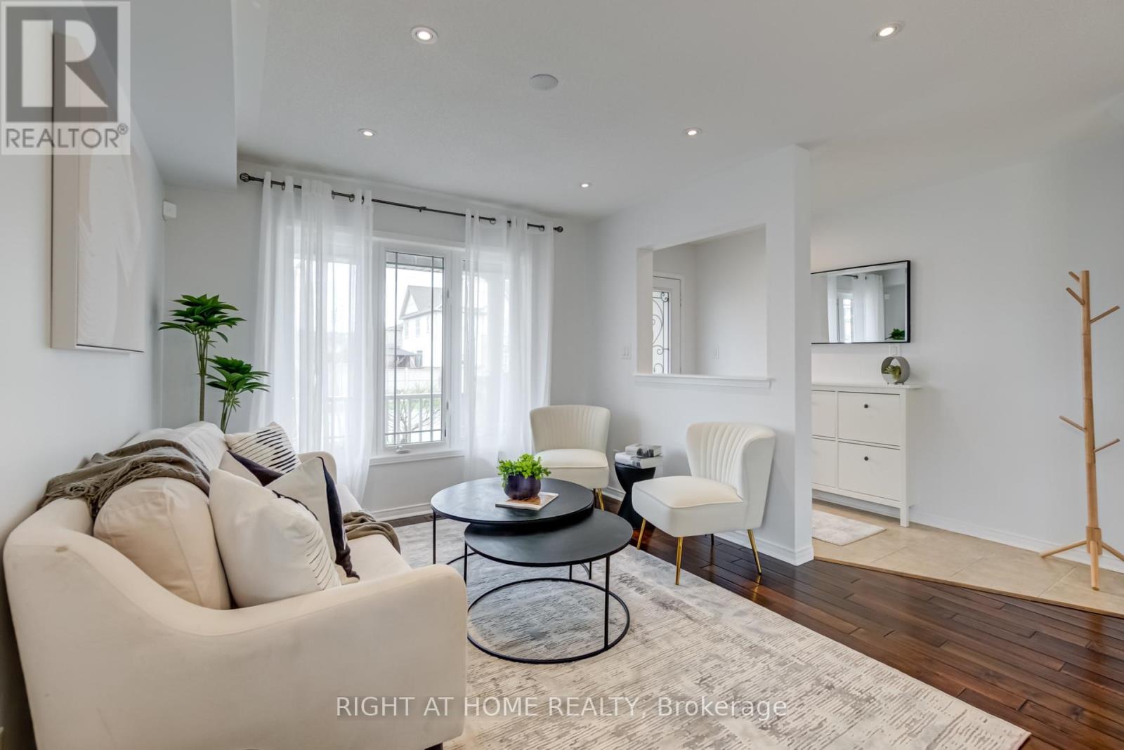 Property at 829 MILLER PARK AVENUE image 2