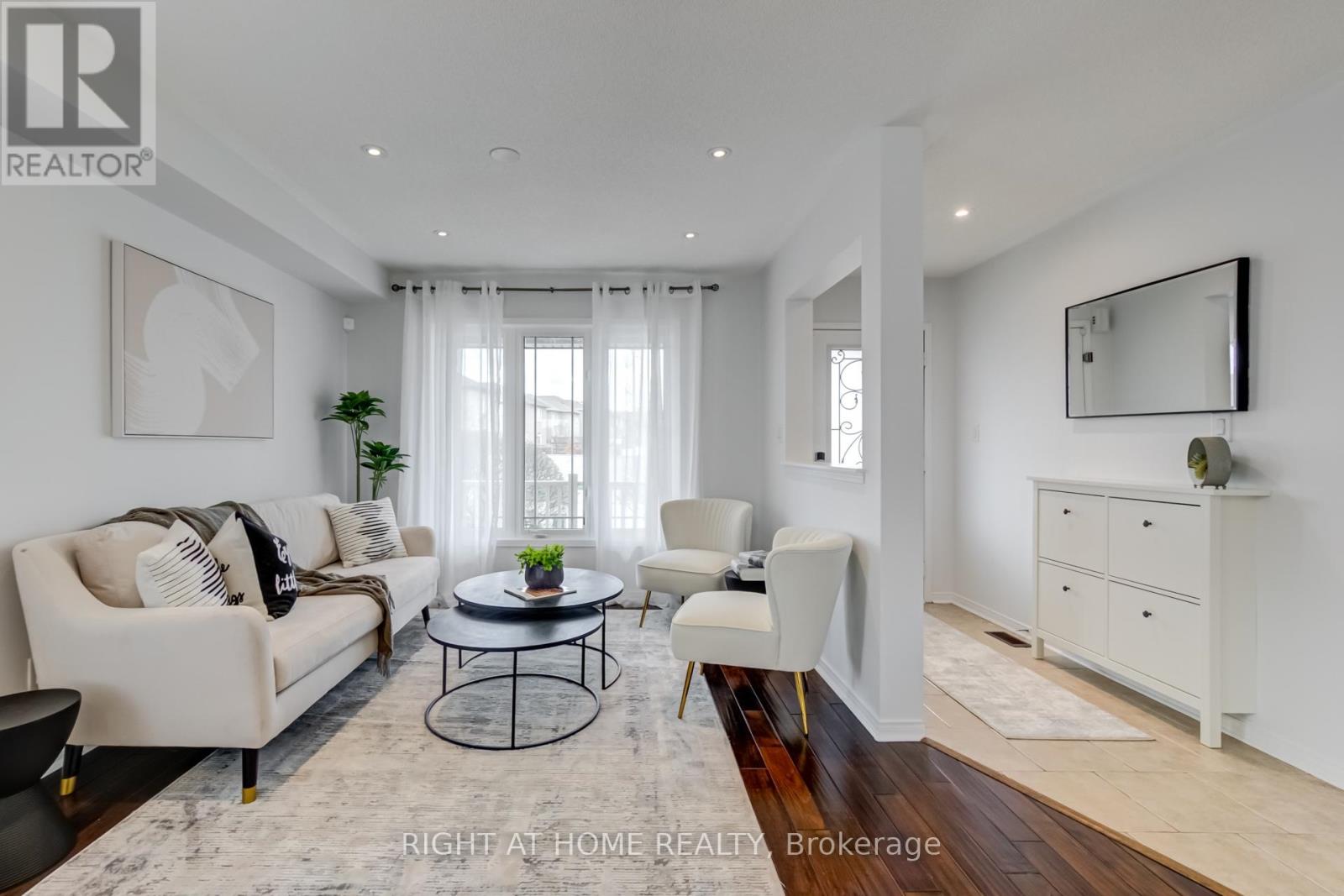 Property at 829 MILLER PARK AVENUE image 4