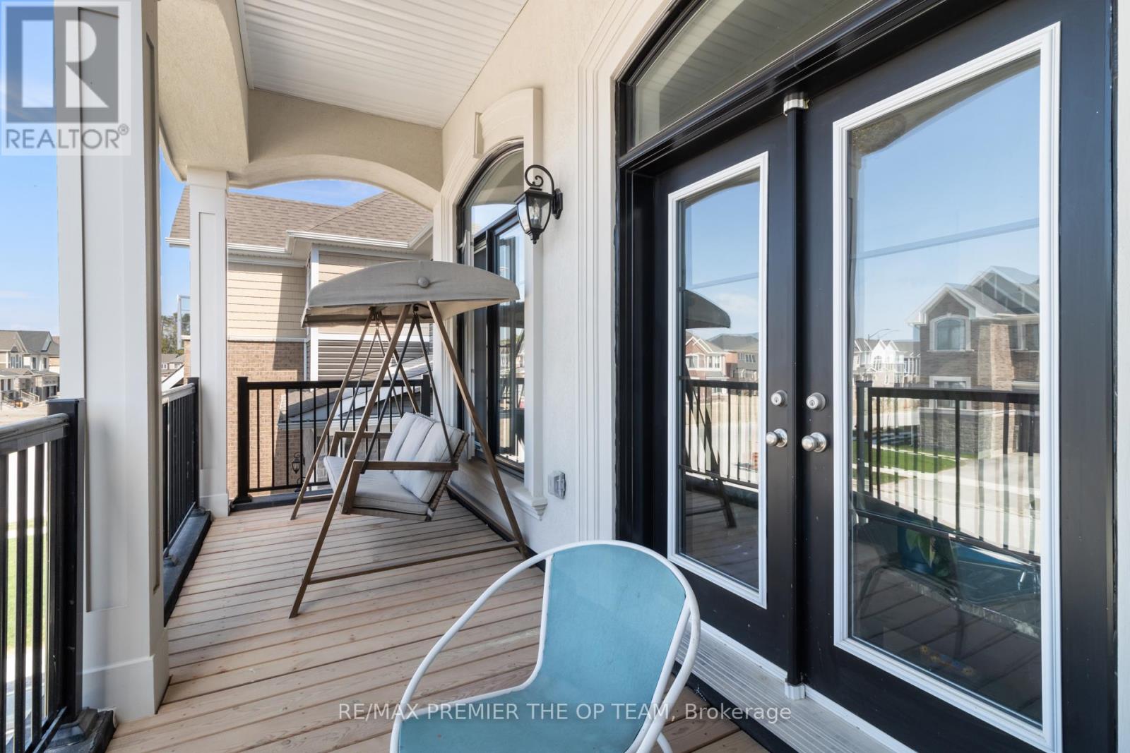 655 Newlove Street, Innisfil, Ontario  L9S 0R9 - Photo 7 - N12179942