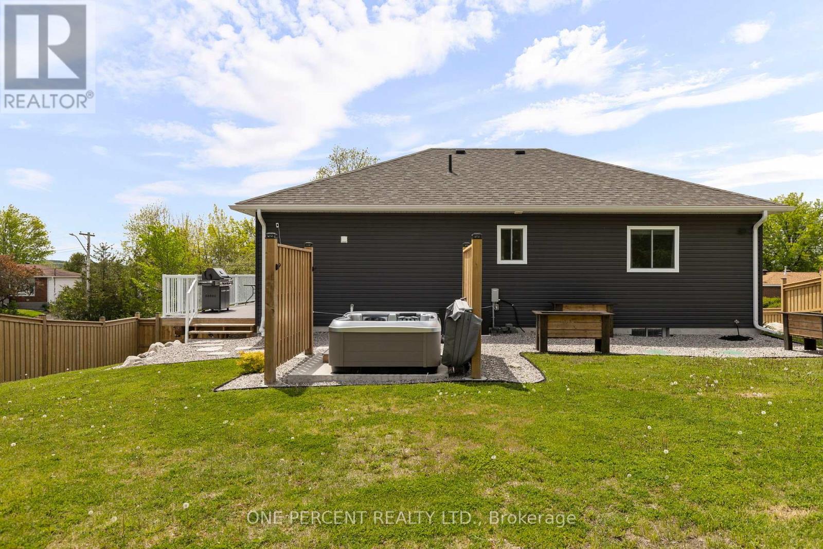 37 Easton Avenue, Tay, Ontario  L0K 1R0 - Photo 35 - S12179992