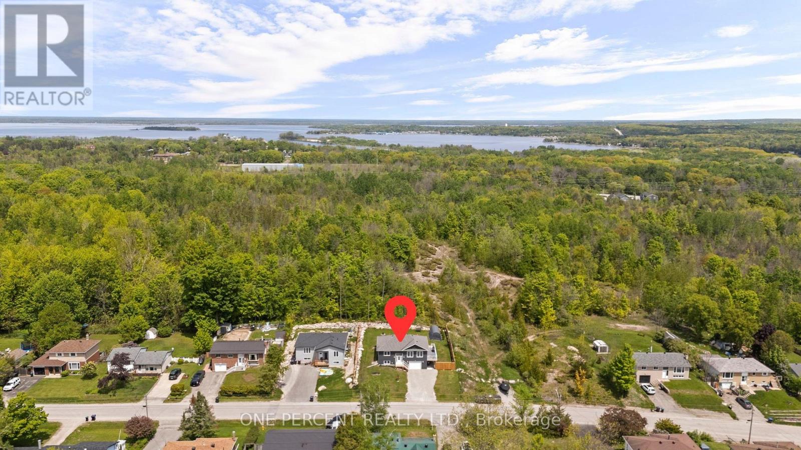 37 Easton Avenue, Tay, Ontario  L0K 1R0 - Photo 5 - S12179992