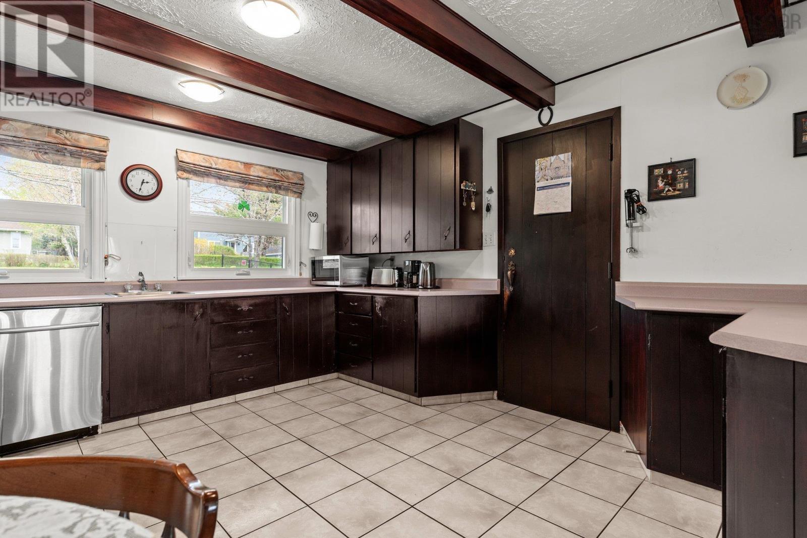 3 Lake Road, Hatchet Lake, Nova Scotia  B3T 1R9 - Photo 3 - 202512529