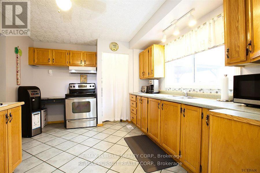 90 Lang Street, Cobalt, Ontario  P0J 1C0 - Photo 17 - T12179939