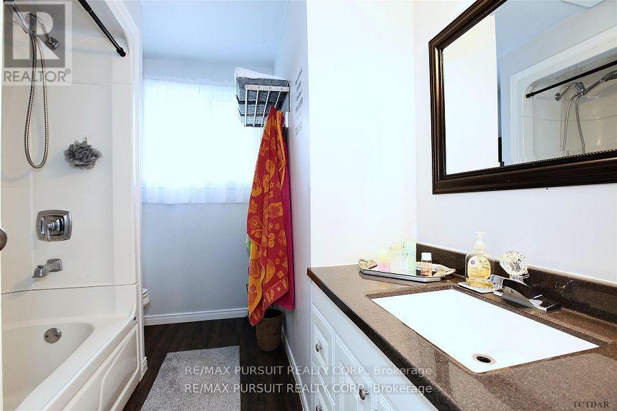 90 Lang Street, Cobalt, Ontario  P0J 1C0 - Photo 13 - T12179939