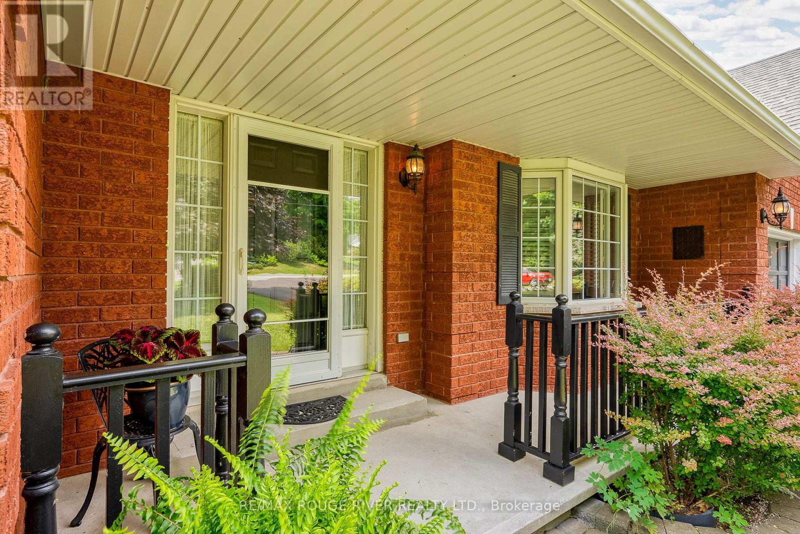 8 Sunrise Court, Hamilton Township, Ontario  K9A 4J7 - Photo 5 - X12180030